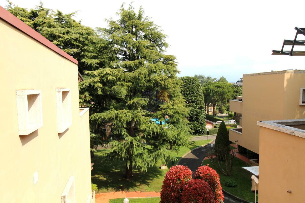 Appartamenti La Madonnina Πεσκιέρα ντελ Γκάρντα Εξωτερικό φωτογραφία